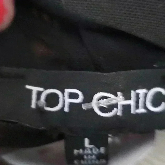 Beautiful blouse - Picture 2 of 7